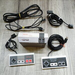 Nintendo NES Mini Console Classic Edition w/ Extras Extra Controller